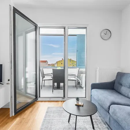 Anni Apartment Pula
