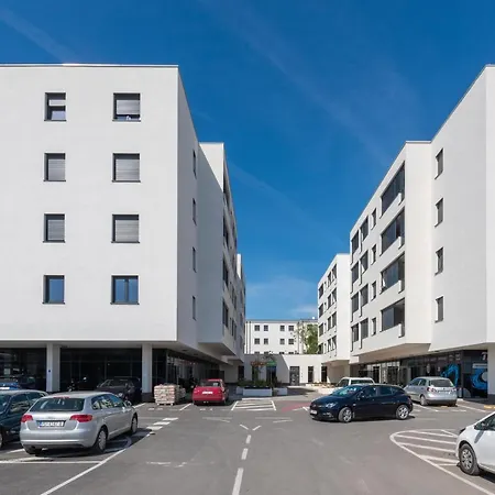 Apartment Anni Pula