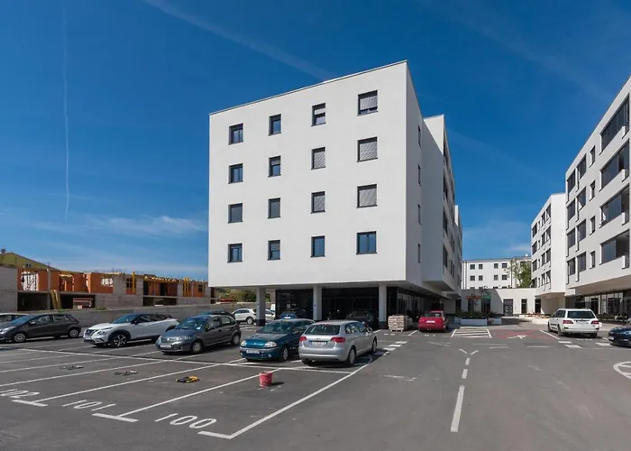 Anni Apartamento Pula